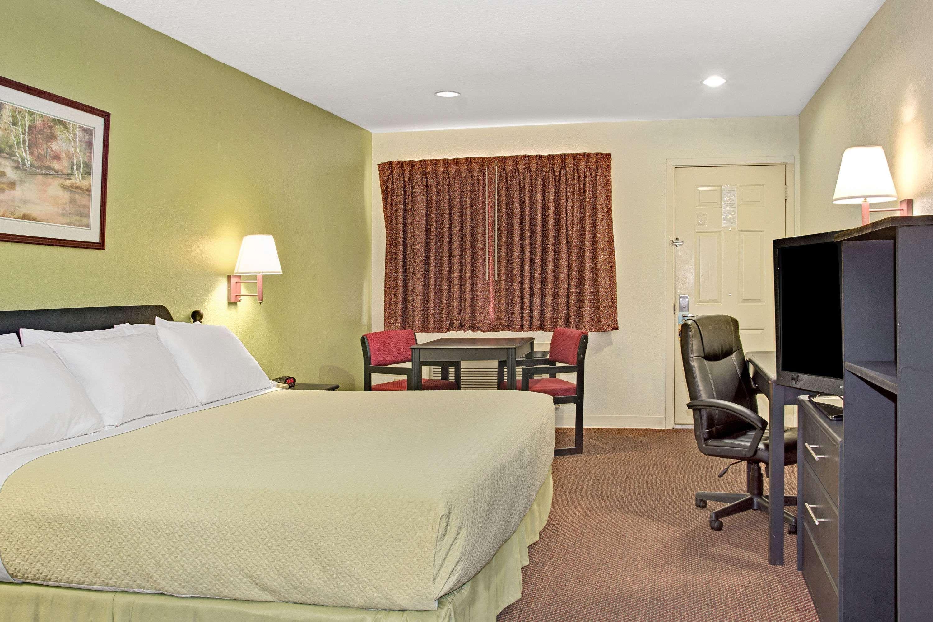 Days Inn By Wyndham El Campo Tx Eksteriør billede